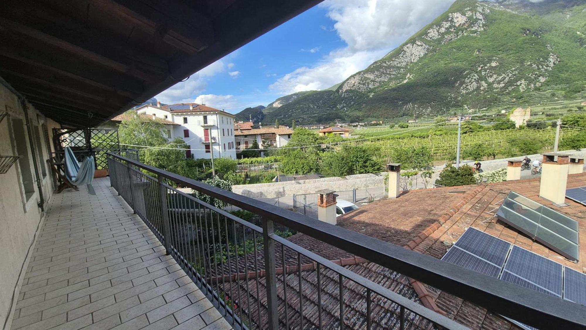 Zocca Apartments Arco Bagian luar foto